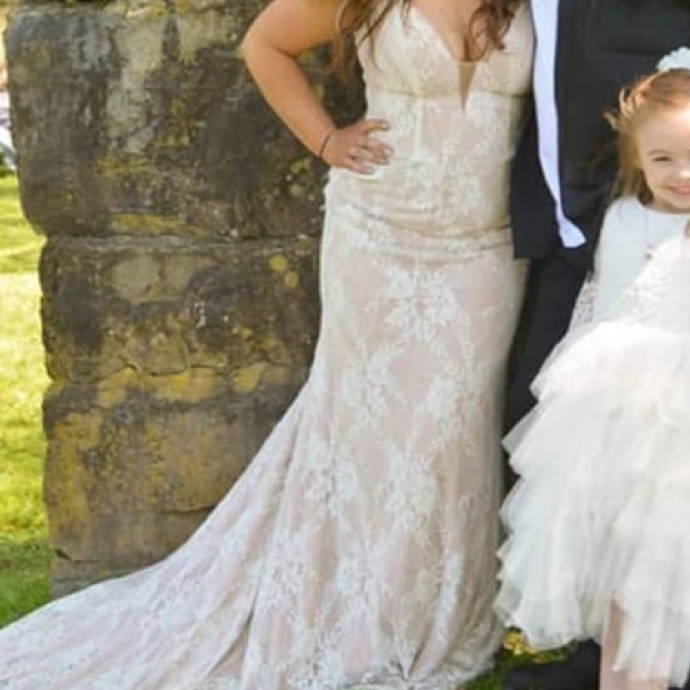 Gorgeous Sherri hill wedding/prom dress